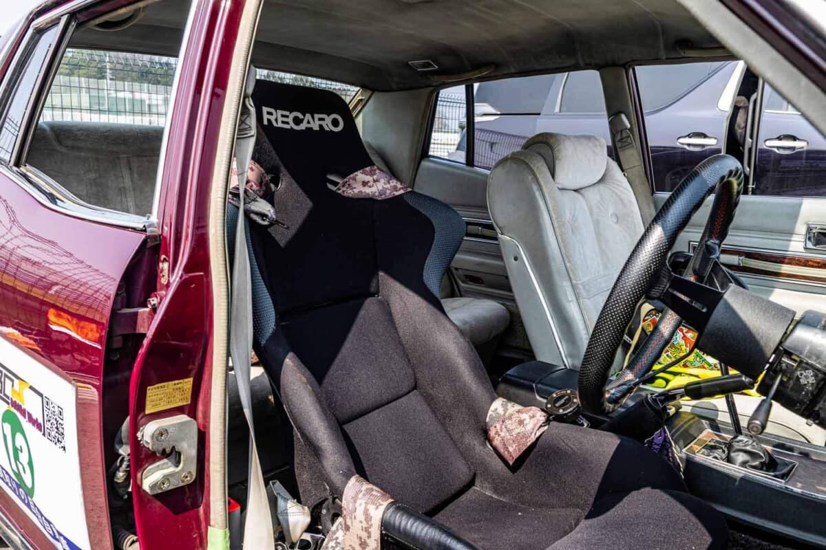 筑波を1分11秒台で走る通勤の足。17歳で買った330セドリック | AUTO