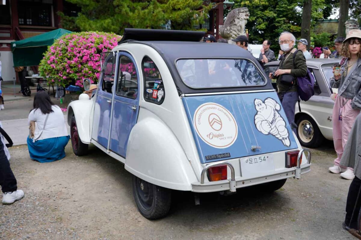 60万円で購入し30年連れ添うカーライフ。1986年式シトロエン2CV | AUTO