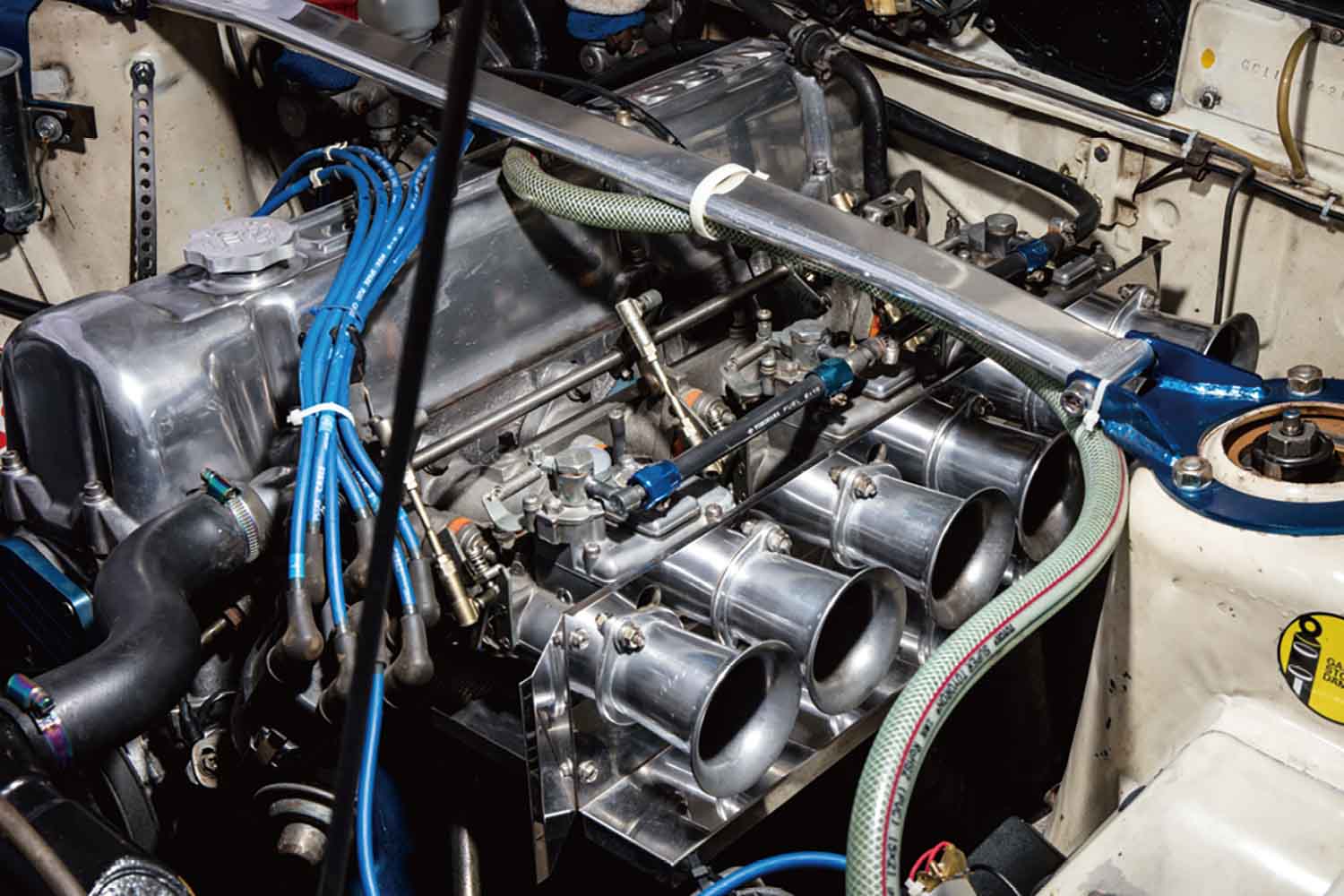 15台目のニッサン車で辿り着いた」。L28とソレックスを積む1973年式