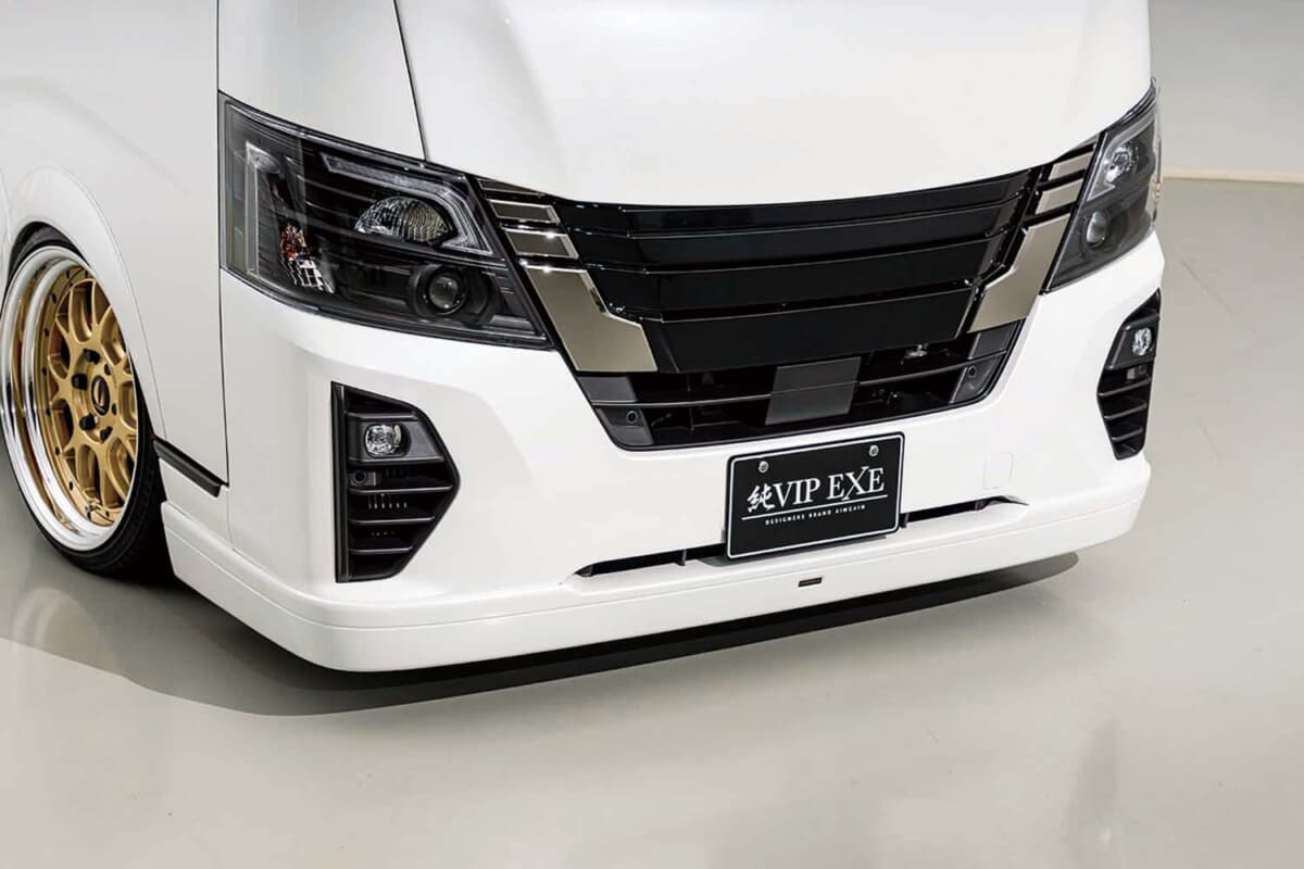 純正美を引き立てる低車高スタイル。エイムゲインが作るキャラバン用純