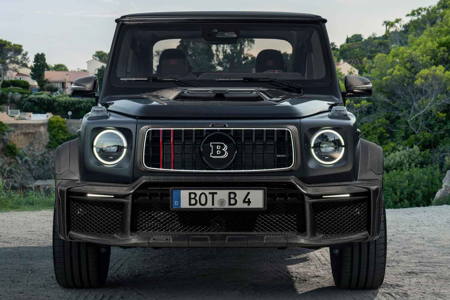 AMG G63を4ドアオープン化。ブラバスが900馬力の限定モデルを発表