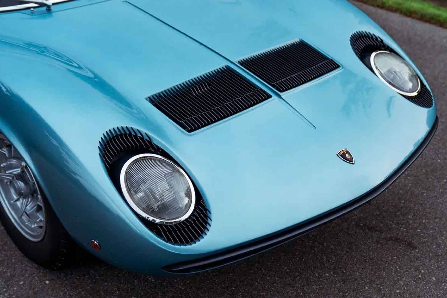 SWAY / ほろ馬車　激レア 廃盤 ヴィニャーレ家が40年秘蔵した奇跡。ミウラP400 Sが競売で約6.4億円