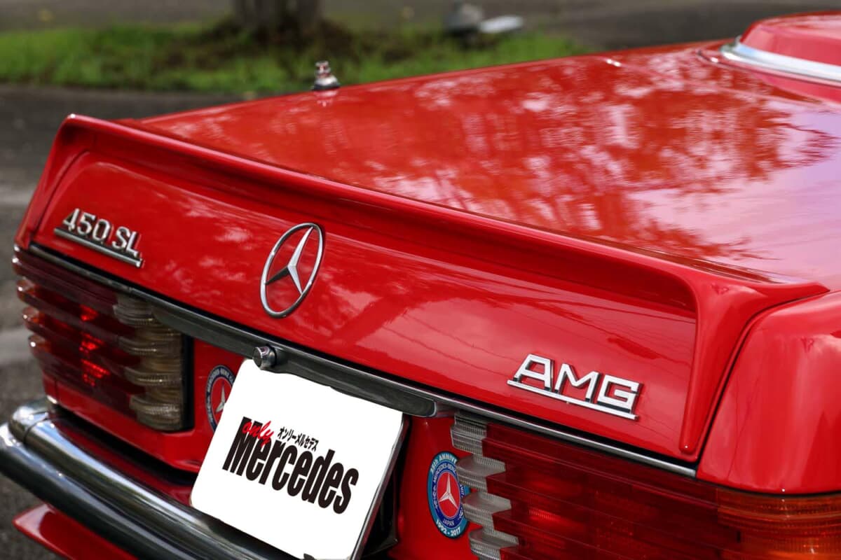 国内わずか3台の右ハンドル仕様。初期型1974年式メルセデス・ベンツ