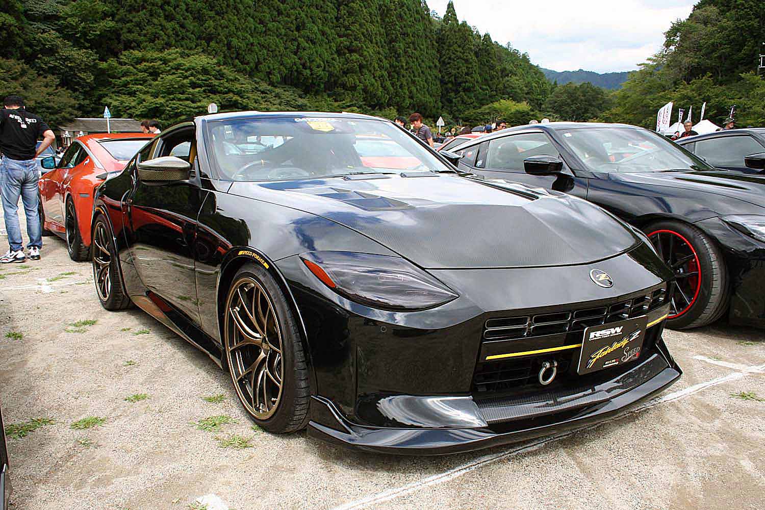 納車までの2年間でパーツを揃え尽くす」。歴代Zを9台乗り継いだ