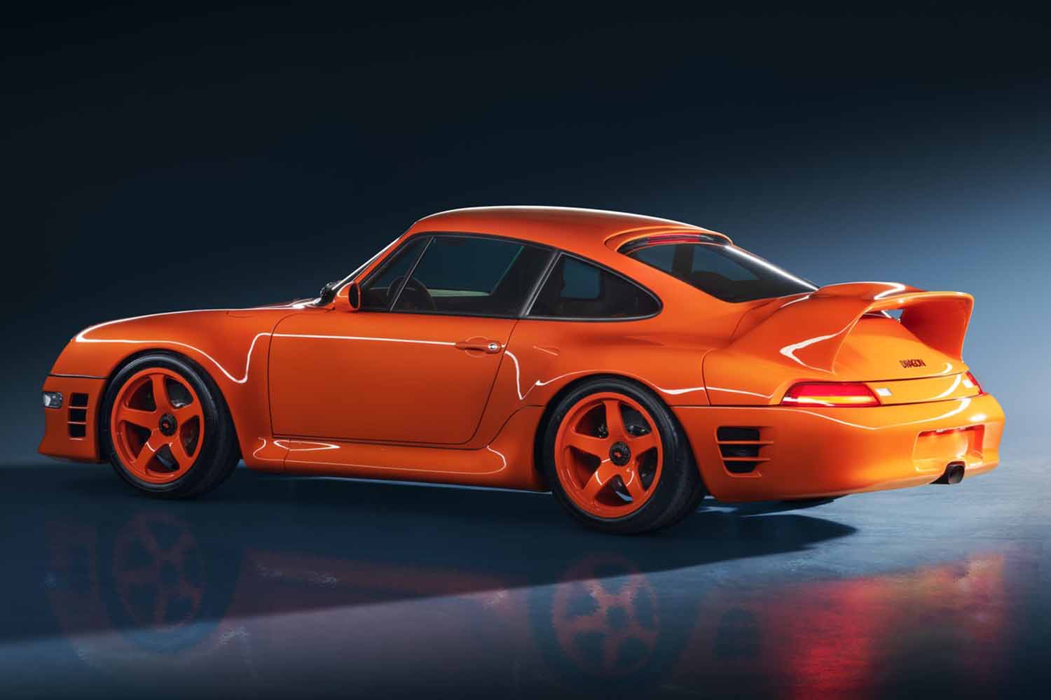 【na】3点おまとめページ 993デザイナーと共作した621馬力のワンオフ。新車同然でノーリザーブ