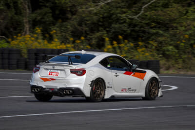 トヨタ86 ZN6 RE:Revolutionパッケージ