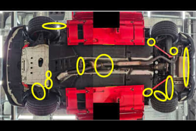 トヨタ86 ZN6 RE:Revolutionパッケージ：丸で囲ってある部分に補強パーツが装着され、フロアまわりの剛性がアップ