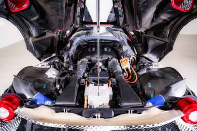 242万5000ドル(邦貨換算約3億7580万円)で落札されたフェラーリ「ラ フェラーリ プロトタイプ P2」(C)Courtesy of RM Sotheby's