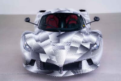 242万5000ドル(邦貨換算約3億7580万円)で落札されたフェラーリ「ラ フェラーリ プロトタイプ P2」(C)Courtesy of RM Sotheby's