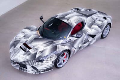 242万5000ドル(邦貨換算約3億7580万円)で落札されたフェラーリ「ラ フェラーリ プロトタイプ P2」(C)Courtesy of RM Sotheby's