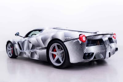 242万5000ドル(邦貨換算約3億7580万円)で落札されたフェラーリ「ラ フェラーリ プロトタイプ P2」(C)Courtesy of RM Sotheby's