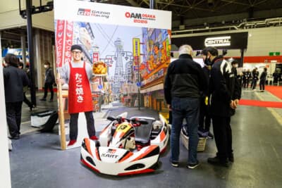 トヨタ GRカート：対応身長は135〜185㎝と幅広く、子供から大人まで一台で対応可能だ