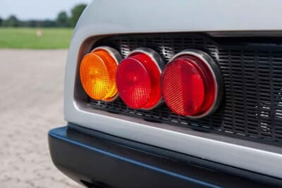 45万ユーロ〜50万ユーロ（邦貨換算約8250万円〜邦貨換算約9160万円）で現在も販売中のフェラーリ「365 GT4 BB」（C）Courtesy of Broad Arrow