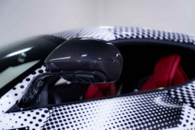 242万5000ドル(邦貨換算約3億7580万円)で落札されたフェラーリ「ラ フェラーリ プロトタイプ P2」(C)Courtesy of RM Sotheby's