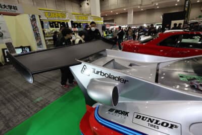 ダイハツ コペンをベースにポルシェ 911カレラRSRターボを製作