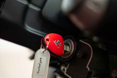 242万5000ドル(邦貨換算約3億7580万円)で落札されたフェラーリ「ラ フェラーリ プロトタイプ P2」(C)Courtesy of RM Sotheby's