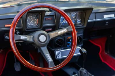 2万160ドル（邦貨換算約315万円）で落札されたアルファ ロメオ「アルフェッタGT」（C）Bonhams