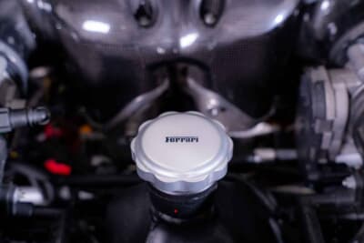 242万5000ドル(邦貨換算約3億7580万円)で落札されたフェラーリ「ラ フェラーリ プロトタイプ P2」(C)Courtesy of RM Sotheby's