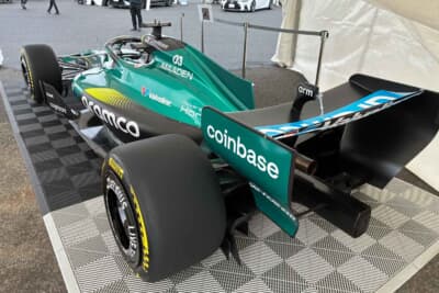 アストンマーティン・ホンダ AMR26：F1日本GPを目前に控えた最新マシンの展示に、会場は熱気に包まれた