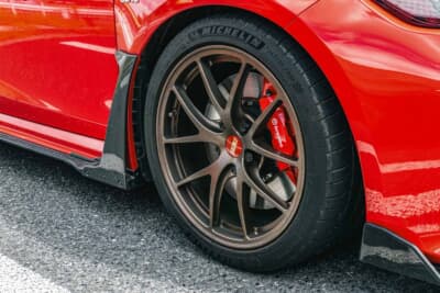 ホンダ シビック タイプR：BBSのホイールはあえてインチダウンしているという