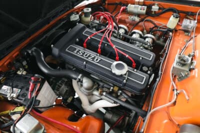 いすゞ ベレット　1600GT：エンジンは排気量を広げるボアアップを施し、高性能なカムシャフトなどを組み込んだ本格的なチューニングユニットを搭載している