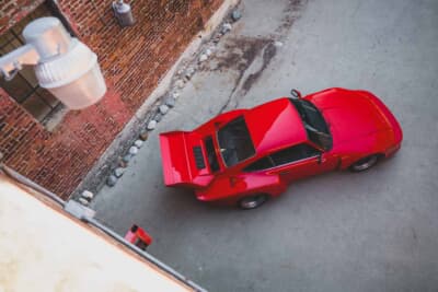 5万600ドル（邦貨換算約810万円）で落札された「ポルシェ 911 カレラ2.7 フラットノーズ仕様」（C）Courtesy of RM Sotheby's