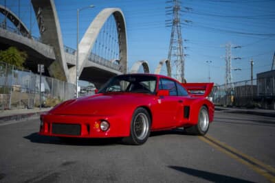 5万600ドル（邦貨換算約810万円）で落札された「ポルシェ 911 カレラ2.7 フラットノーズ仕様」（C）Courtesy of RM Sotheby's