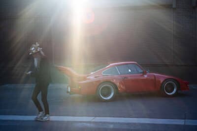 5万600ドル（邦貨換算約810万円）で落札された「ポルシェ 911 カレラ2.7 フラットノーズ仕様」（C）Courtesy of RM Sotheby's