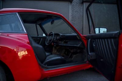 5万600ドル（邦貨換算約810万円）で落札された「ポルシェ 911 カレラ2.7 フラットノーズ仕様」（C）Courtesy of RM Sotheby's