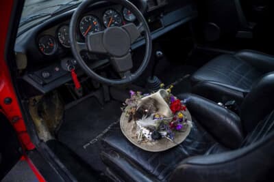 5万600ドル（邦貨換算約810万円）で落札された「ポルシェ 911 カレラ2.7 フラットノーズ仕様」（C）Courtesy of RM Sotheby's