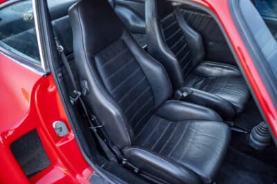 5万600ドル（邦貨換算約810万円）で落札された「ポルシェ 911 カレラ2.7 フラットノーズ仕様」（C）Courtesy of RM Sotheby's