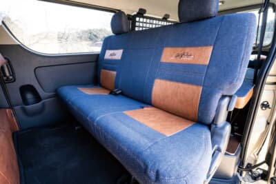 トヨタ ハイエース：セカンドシートもフロンのイメージ！　シンプルかつオシャレなイメージだ