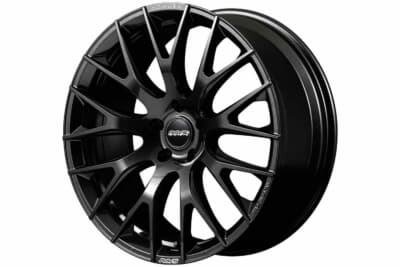 ホムラ2×9R:スーパーダークガンメタ。A.M.Tロゴがより目立つカラーリングでスポーティさ、高級感も格別なイメージに仕上がっている