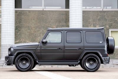 メルセデスAMG G63：VOSSENの23インチとADVAN Sport 305/35R23を履き、iiD製ダウンサスで適正化された車高