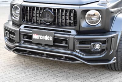 メルセデスAMG G63：ドライカーボン製フロントバンパーと、アーバンオリジナルのシールドバッジを備えたグリルまわり