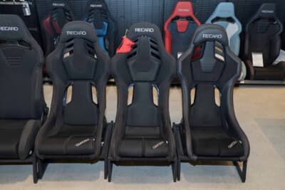 社外シートの選び方：フルバケットシートはホールド性が抜群。サーキットユーザーやスポーツカー、2シーターを所有するユーザーに好まれる