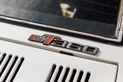 スズキ フロンテクーペ GX：リアエンジンリッド上に輝く「GT360」のエンブレム