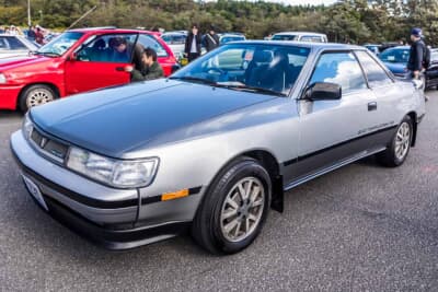 トヨタ コロナクーペ 2.0GT-R:オプション設定だったツートンカラーやサンルーフを備える贅沢な1台。ルーフなどは当時のオリジナルペイントを保っている