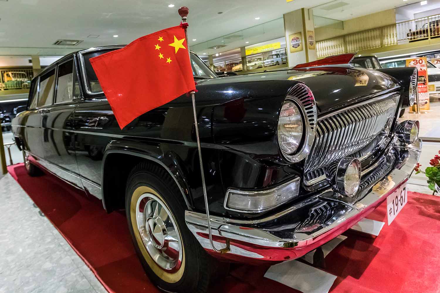 毛沢東が愛用！ 中国の謎多き要人専用セダン紅旗「CA770」の