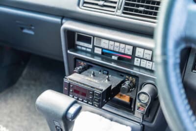 トヨタ コロナクーペ 2.0GT-R:当時は高嶺の花だった憧れのナカミチ製カセットデッキ。中古の編集テープをこのデッキで聴くのがオーナー最大の楽しみだという