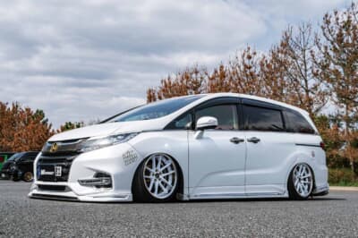 ホンダ オデッセイ：アドミレイションのフルエアロとローダウンで仕上げた、秘境の撮影にも対応する1台