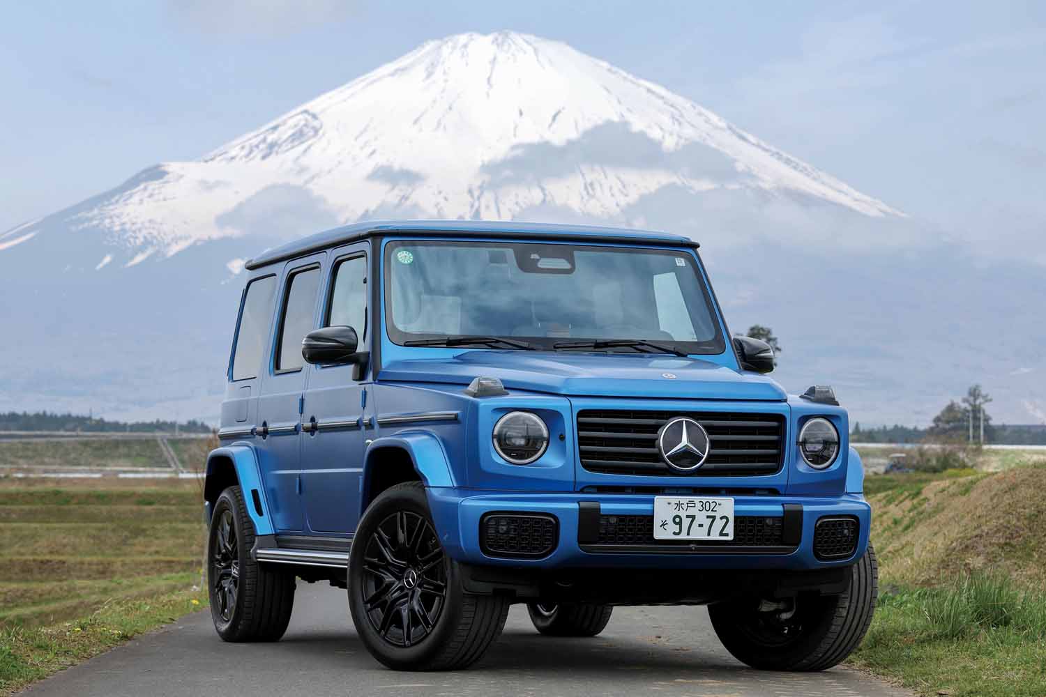 V8と電気、究極の2択！新型「G580」と「G63」を乗り比べて分かった決定