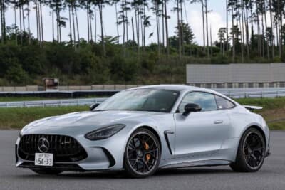 メルセデスAMG GT63 S E パフォーマンス：標準装備のリアウイングが証となるS Eパフォーマンスクーペ