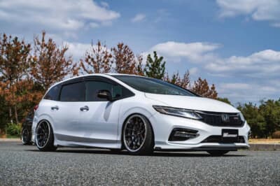 ホンダ ジェイド：DKファクトリー製フロントエアロにSSRライナー・タイプ10Rを深リムで装着した低め車高の1台