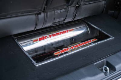ホンダ オデッセイ：トランクに設置したACC製の機械式エアサス。信頼度の高さを重視して選んだ足まわりの核