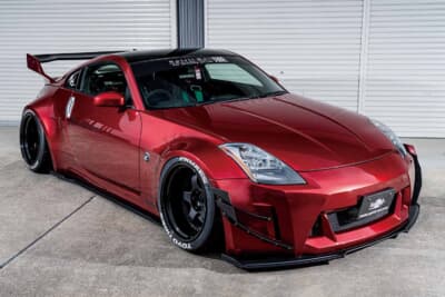 日産 フェアレディZ:ハイマウントリアウイングと2連カナードでレーシーに武装したパーフェクトボディキット装着車
