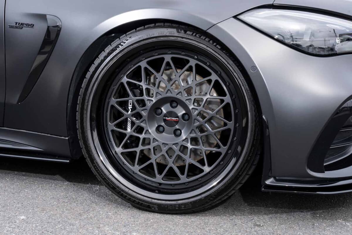 メルセデスAMG CLE53：H&Rダウンサスで引き締めた足もとに10J&12Jのハイパーフォージドメッシュホイールを装着
