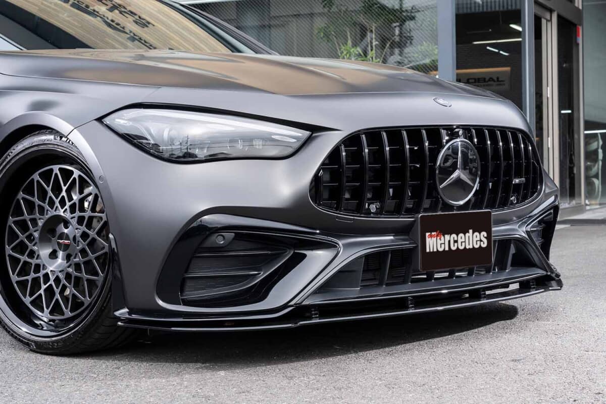 メルセデスAMG CLE53：グリルなどをグロスブラックで統一し本国オプションのフロントを組み合わせたフェイス周り