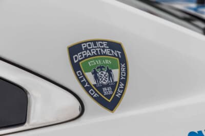 フォード ポリス・インターセプター・セダン：運転席側にロゴを配置するなど細部までその再現にこだわった
