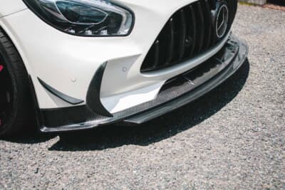 メルセデス・ベンツ AMG GT：Black Series同様2枚羽スタイルのカーボンフロントリップが唯一無二の意匠を放つ